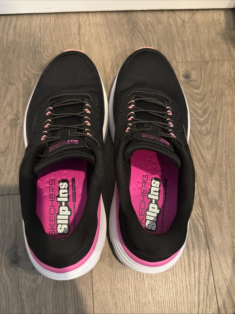 Skechers Max Cushioning Endeavour Cardova Shoes Women's‎ Black/Pink Slip-ins EUC - Picture 6 of 7